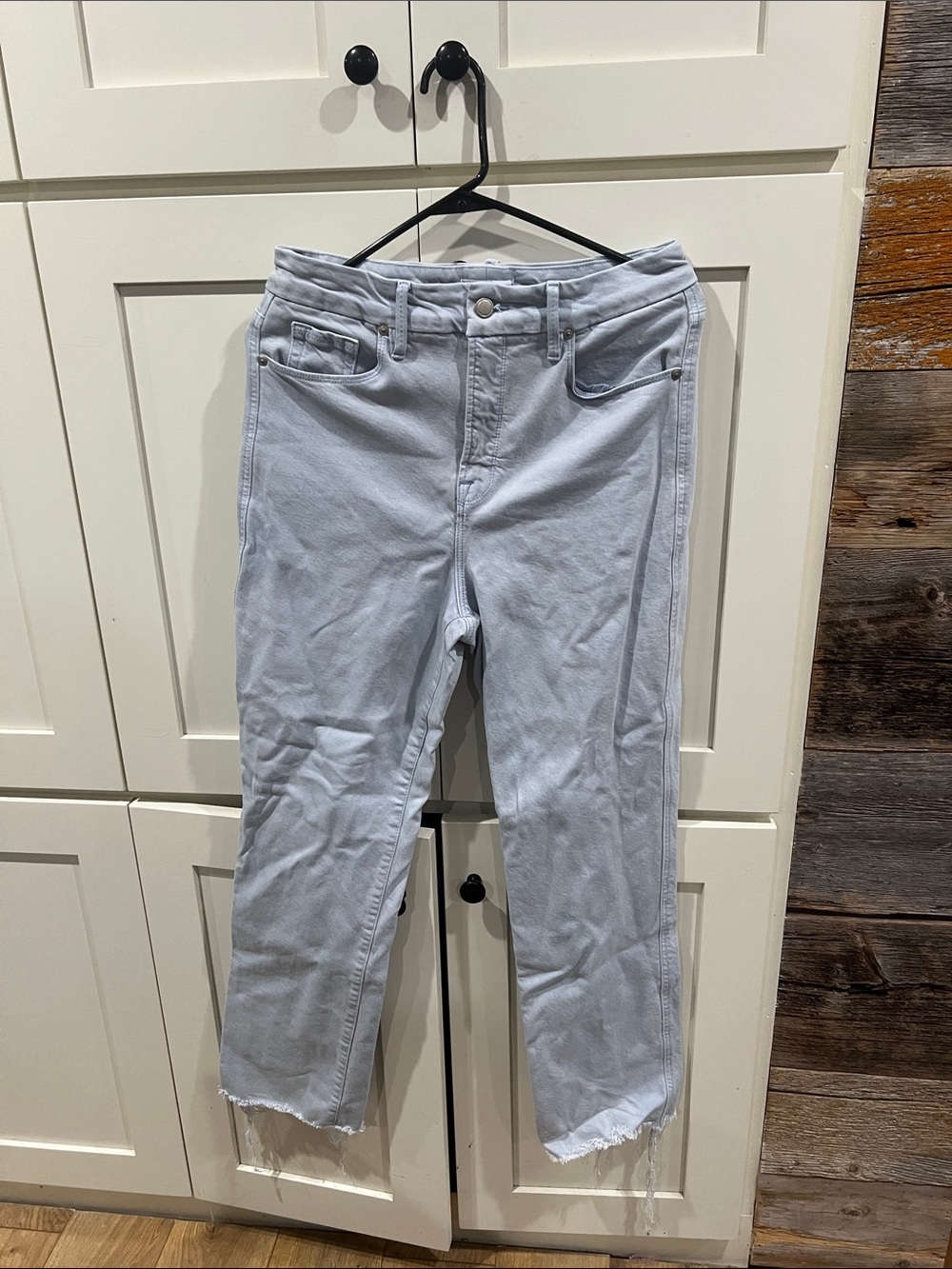 Good American Good Curve Straight Super High Rise Jeans - Light Blue Wash - 8